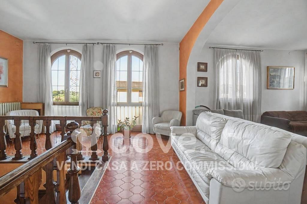 Appartamento di 230 m² con 5 locali a Calcinaia - Vista 2