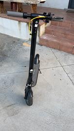 Monopattino lexgo R9