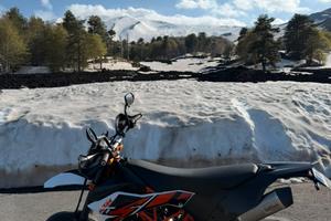 KTM 690 SMC-R per patente A2