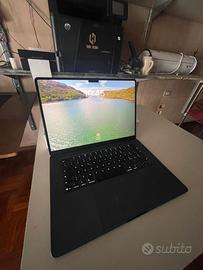 MacBook Air M5 15 pollici-16GB/512GB IN GARANZIA