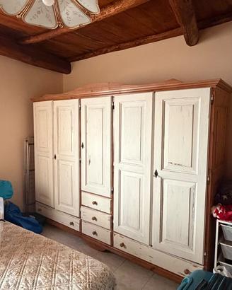 Armadio in legno solo 100€