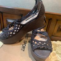 Sandalo con zeppa “D’Ambra”