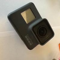 GoPro Hero 5 Black con Stabilizzatore  Feiyu FY-G5