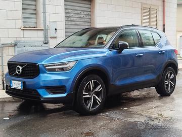 Volvo XC40 AWD R Designer