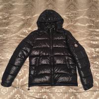 giubbino nero lucido Moncler