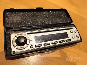 Autoradio con frontalino estraibile