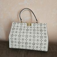 Borsa in pelle bianca CARPISIA mis 23X39 