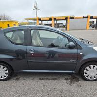 peugeot 107 1.000 sweet yars del 2008