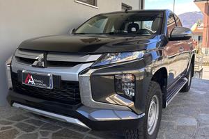 Mitsubishi L200 Club Cab L200 cl.cab 2.3d Invite 4