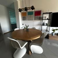 Tavolo tondo 140 cm legno massello + sedie Panton