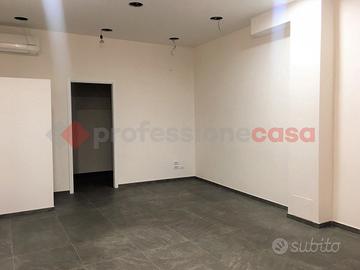 Negozio Arezzo [RIF C1143ACG]