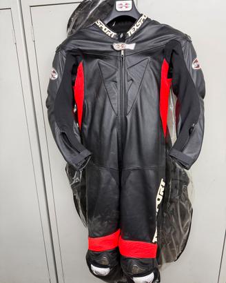 Abbigliamento stradale