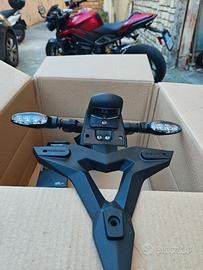 portatarga ORIGINALE TRIUMPH 765