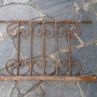 piccola ringhiera ferro battuto