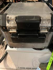 Valigia posteriore unviersale moto TRIUMPH