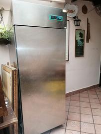 frigorifero professionale MBM