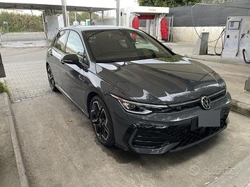 Golf 8.5 R-Line Plus etsi 1.5 DSG  115 CV 2025