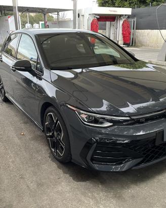 Golf 8.5 R-Line Plus etsi 1.5 DSG  115 CV 2025