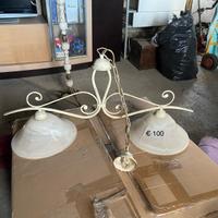 Lampadario e piantana in ferro battuto