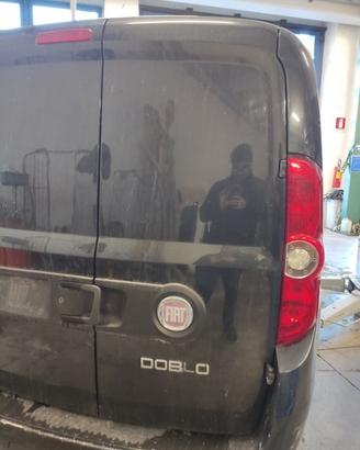 Porta posteriore dx FIAT DOBLO del 2011