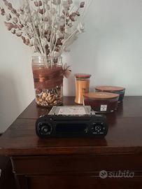 Per veri nostalgici, radio con lettore CD.