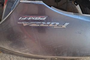 . Plastiche completo. Scuterone honda forza. P