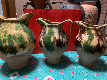 Caraffe terracotta lavorazione artigianale umbra