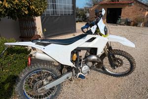 HUSQVARNA  125