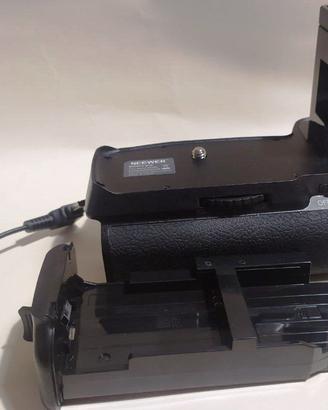 Battery grip per Nikon D3100, D3200, D3300, D5300