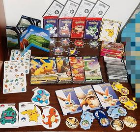 Maxi Lotto Pokémon: 4 Jumbo + 85 Codici + Gadget
