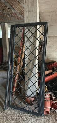 PORTA DA ESTERNI IN FERRO BATTUTO