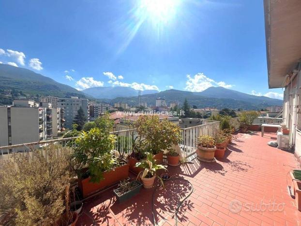 SACRA FAMIGLIA: PANORAMICO ULTIMO PIANO!