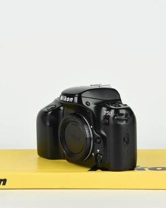 Nikon F50 USATO GARANTITO PER DUE ANNI