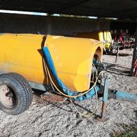 Atomizzatore usato 1000lt carrellato