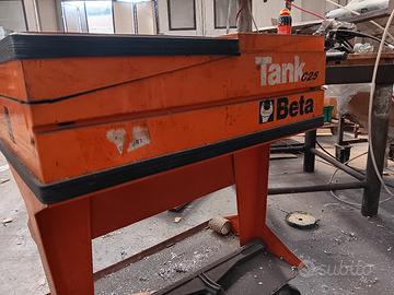 carrelli porta attrezzi 