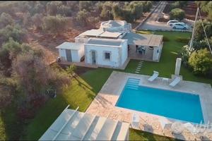 Trullo con piscina OSTUNI