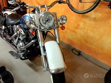 Harley Davidson Deluxe 