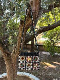 Borsa in perline acriliche