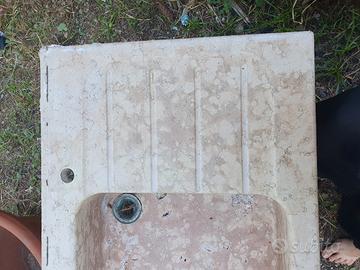 Lavello marmo rosa