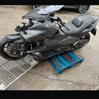 tmax 560 2022   Pezzi ricambio