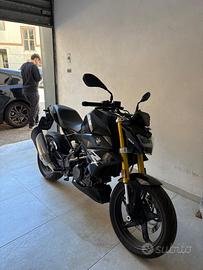 BMW G310R