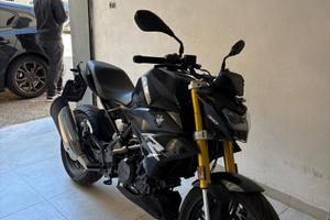 BMW G310R