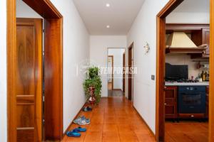 QUADRILOCALE CON 2 BALCONI