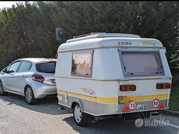 Piccola roulotte 2 posti