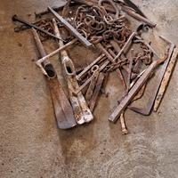 Vecchi ferri per antiquari e collezionisti