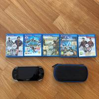 PsVita PCH 1004 + giochi + custodia