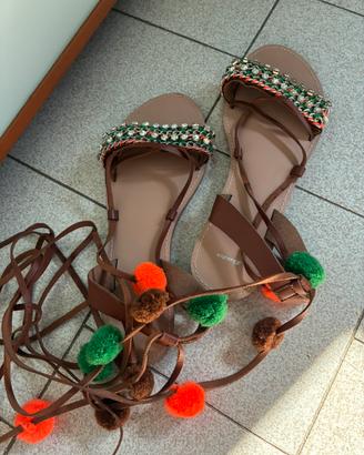 Sandali con lacci Bata