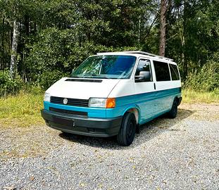 VOLKSWAGEN T4 Caravelle - CamperVan / SurfVan