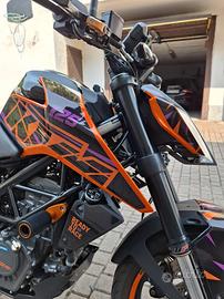 Duke 125