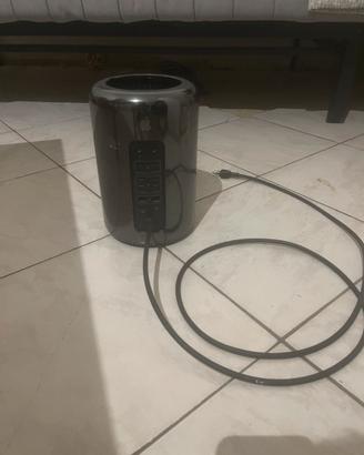 Apple Mac Pro Late 2013 A1481-Mac Pro cilindrico